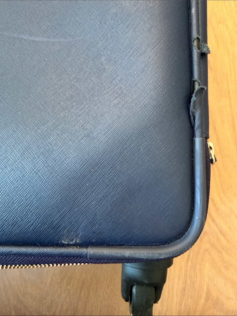 kate spade navy leather wheeled carry-on suitcase with gold logo - Picture 5 of 16
